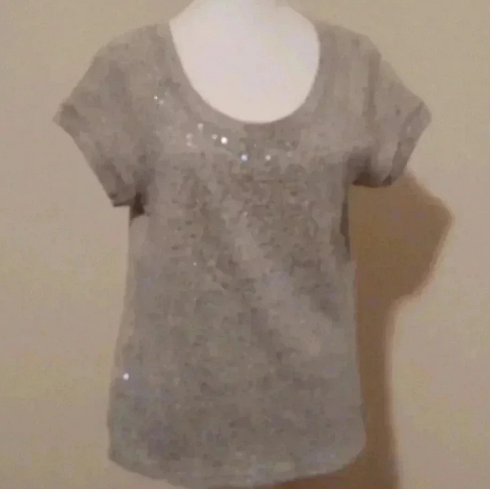-- Short sleeve sweater with sparkles